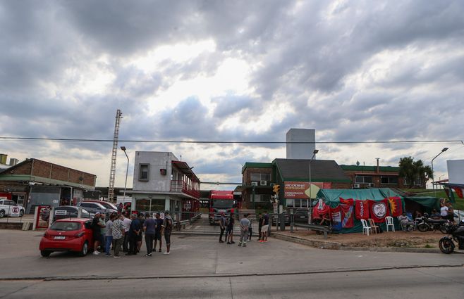 ocupacion acodike planta supergas foco uy (6).jpeg