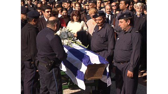Fue sepultado el policía muerto ayer en Cerro Norte