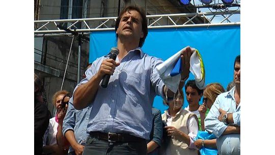 lacalle pou, bandera,