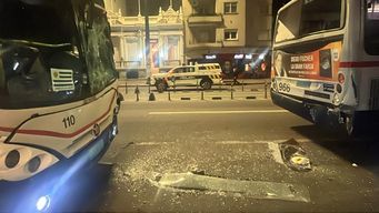 siete personas lesionadas en choque entre dos omnibus en la avenida 18 de julio