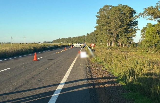 Foto: Policía Caminera. Moto involucrada en el accidente, en ruta 4,&nbsp; Salto.&nbsp;