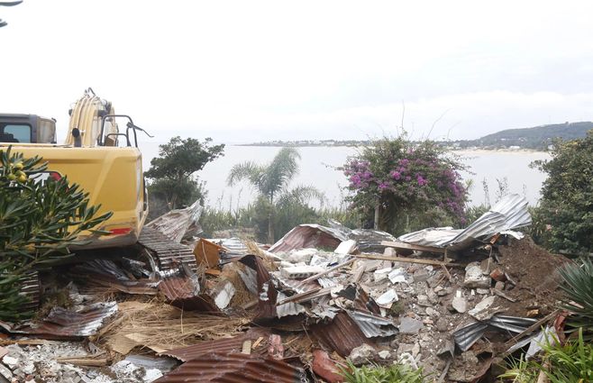 DEMOLICIÓN-PUNTA-COLORADA--IMM.jpg