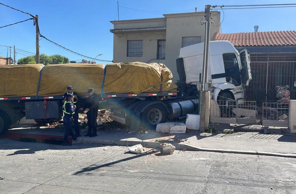 Foto: Paola Botti, periodista de Subrayado. El accidente ocurrió en la mañana de este miércoles. Foto: Paola Botti, periodista de Subrayado. El accidente ocurrió en la mañana de este miércoles.