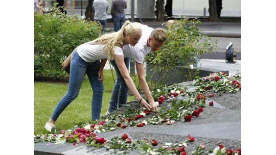 Aniversario: Noruega recuerda las 77 víctimas del doble atentado