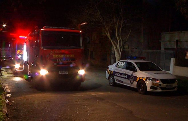 bomberos-policia-patrullero-incendio