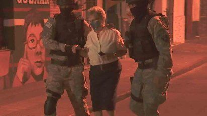 asaltante de la joyeria pidio 10.000 dolares para liberar a la rehen