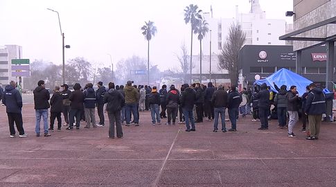 Sindicato de FNC resolvió levantar parcialmente las medidas y envasar refrescos en Montevideo