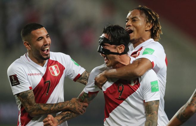 Lapadula abre el marcador para Perú, que venció cómodamente a Bolivia en Lima