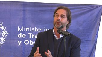 lacalle pou: cada peso que se cobro a los uruguayos en impuestos no fue en proyectos fracasados ni fundidos