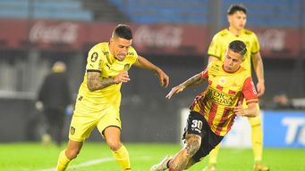 penarol volvio al triunfo: le gano 2-0 a progreso como visita en el centenario