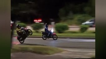 denuncian reiteradas picadas y problemas de convivencia: es de todos los dias, dijo vecino y pidio presencia policial