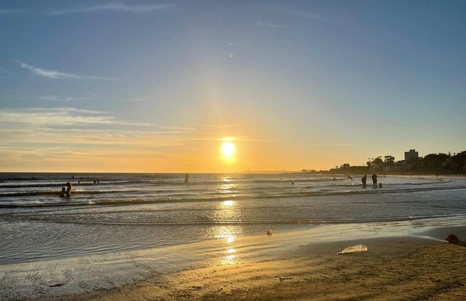 atardecer-playa-verano