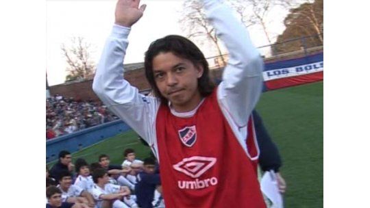 Se retira Marcelo Gallardo, ídolo en River y Nacional