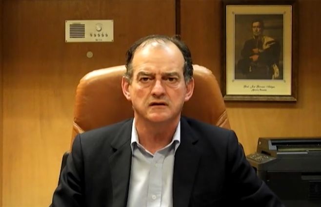 Manini-en-su-despacho-desafuero.jpg