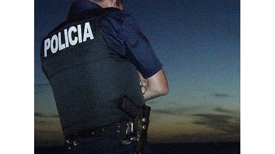 Policía del liceo 16 es un ex soldado sin experiencia policial