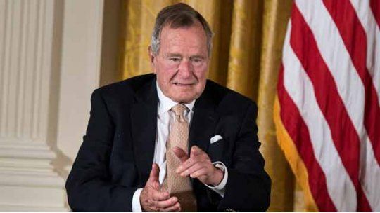 George Bush padre AFP