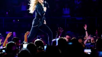 Madonna en el escenario. 