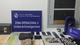 hombre detenido con dinero, droga y armas tras robo de local de cobranzas
