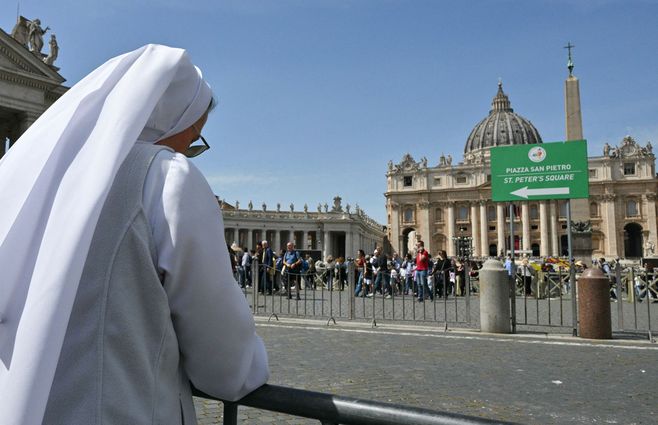 Vaticano-vigilia-San-Pedro-AFP.jpg