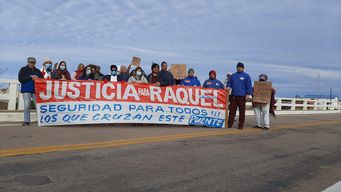 manifestacion en barra del chuy para pedir justicia por mujer que fue violada y asesinada cuando iba a trabajar