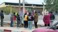 robaron aires acondicionados en escuela de suarez y los padres organizan una rifa para reponer los equipos