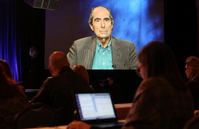 El escritor siempre fue poco amigo de las entrevistas y los actos de presencia. Pero en 2013 participó vía satélite de American Masters Philip Roth: Unmasked