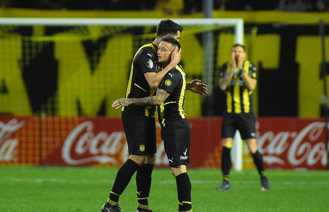 peñarol danubio dante fernandez foco uy (5) tercera tanda.jpeg