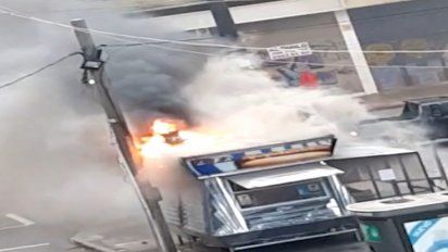 tomo fuego un carrito de alimentos ubicado en vazquez y 18 de julio