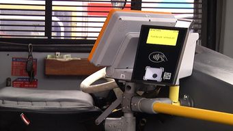 nuevas boleteras estan operativas en unos 300 omnibus; en agosto estaran en todas las unidades