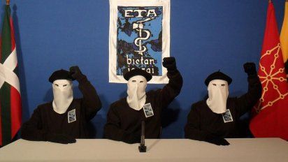 la eta pide perdon a pocas semanas de su disolucion