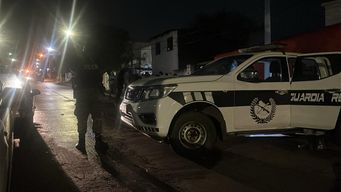 un hombre fue acribillado a balazos en el cerro de montevideo; su cuerpo tenia alrededor de ocho impactos