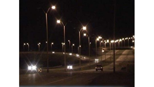 Gobierno ofrecerá a privados iluminar rutas 1 e Interbalnearia