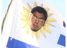 FIFA violó derechos esenciales de Suárez, dice Instituto de DDHH