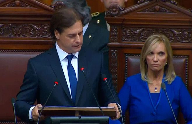 Lacalle-con-Argimón-en-el-palacio.jpg