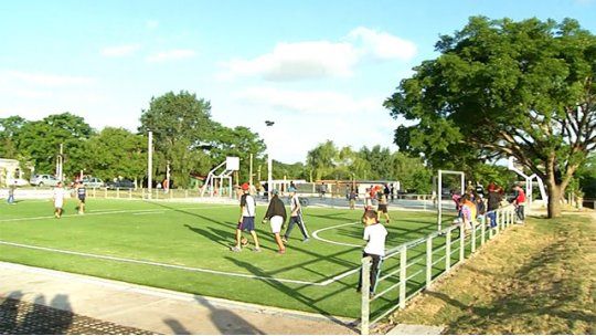 cancha plaza 3 ombues siete zonas