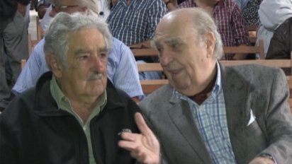 sanguinetti y mujica renuncian al senado el martes 20 de octubre