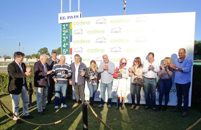 EL PRODIGO TURF (3).jpg