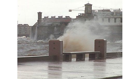 Jueves peligrosamente ventoso con rachas de temporal