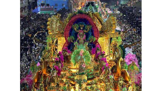 Carnaval de Río: Mangueira y Beija-Flor derrocharon lujo y color