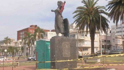 mas de us$ 11.000 costara el arreglo del monumento a yemanja