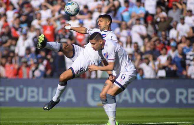 Nacional-Suárez-FocoUy-clásico.jpg