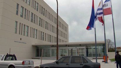 a la carcel hombre que agredio a su expareja con un bate y le incendio la vivienda