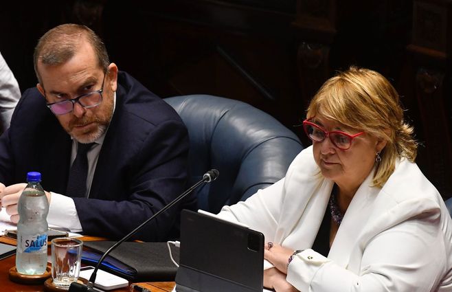 Sandra-Lazo-Cardama-interpelación-FocoUy-diciembre