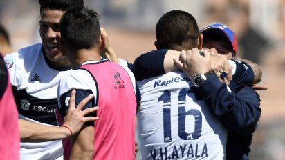 maradona, tras primer triunfo: no quiero mas reconocimientos, quiero puntos