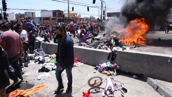 manifestantes chilenos quemaron las pertenencias de migrantes venezolanos en iquique