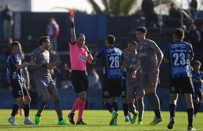 peñarol liverpool dante fernandez foco uy tanda 3 clausura 2022 (11).jpeg