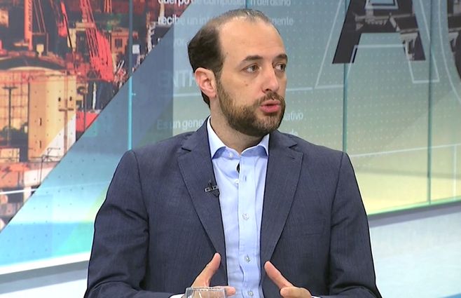 FERNANDO-AMADO--FRENTE-AMPLIO---CORTE.jpg