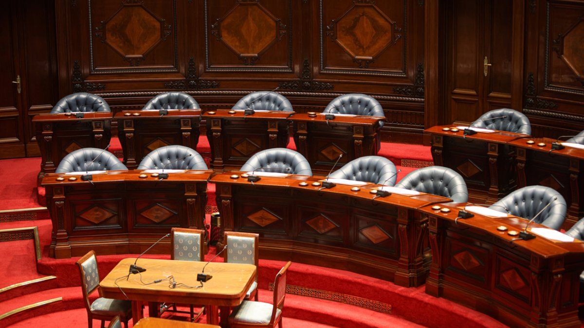 Senadores de la oposición proponen crear una comisión especial de seguimiento y prevención del antisemitismo en Uruguay