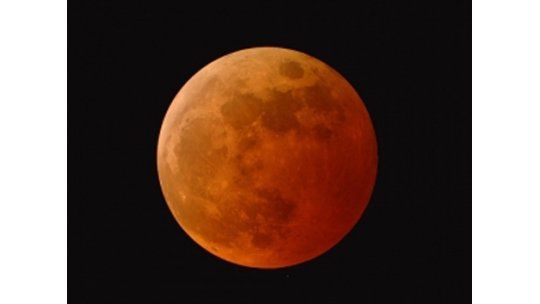 Habrá “Luna de sangre” este martes por un eclipse