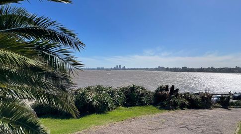 Domingo cálido a caluroso con cielo ligeramente nublado, la máxima será de 37° en el norte del país